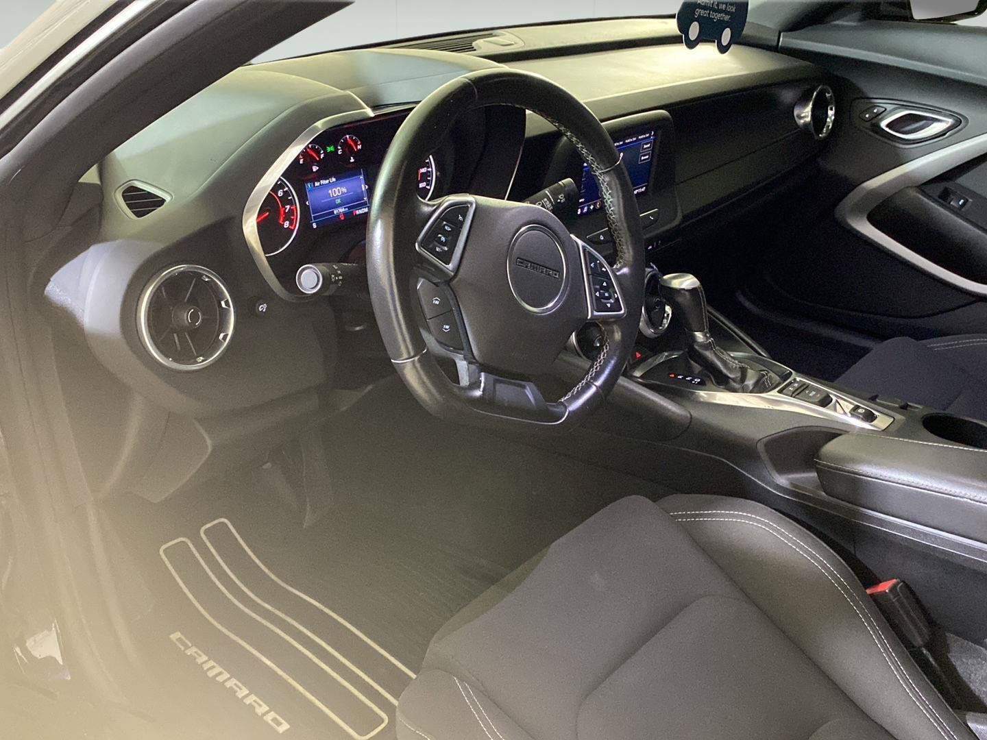 Used 2020 Chevrolet Camaro LT RWD image 18