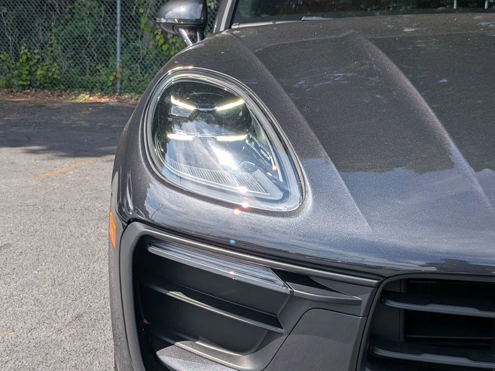 Used 2023 Porsche Macan AWD/4WD image 10