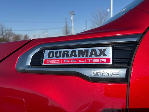 Used 2022 GMC Sierra 3500 AT4 w/ AT4 Preferred Package image 12