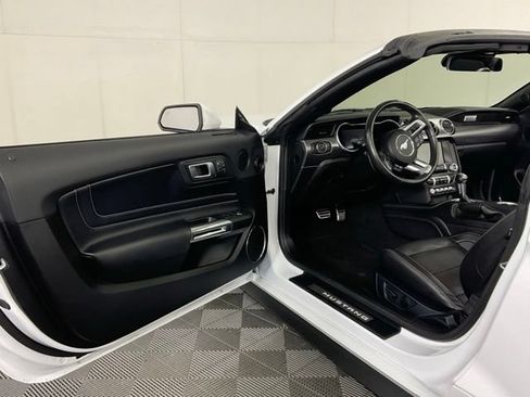 Used 2021 Ford Mustang GT Premium w/ Equipment Group 401A RWD image 20