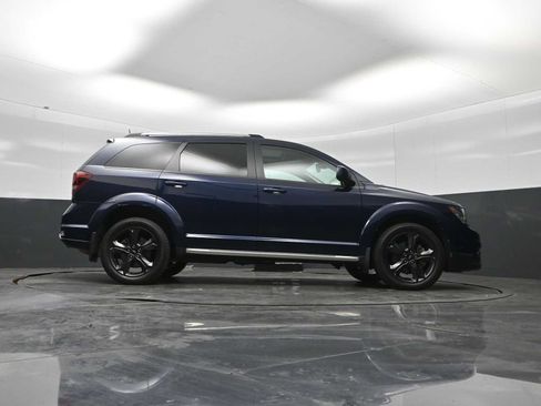 Used 2020 Dodge Journey Crossroad w/ Popular Equipment Group FWD image 25