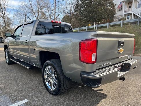 Used 2017 Chevrolet Silverado 1500 High Country image 40