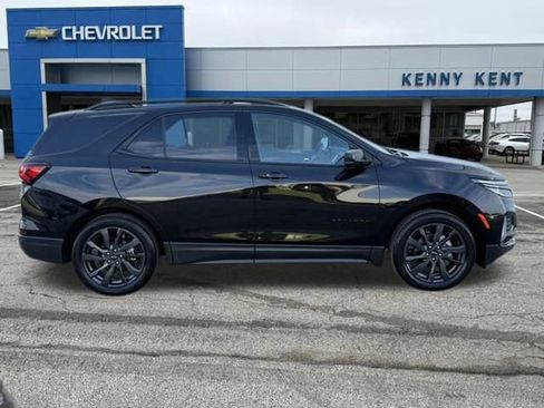 Certified 2023 Chevrolet Equinox RS FWD image 3