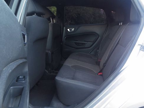 Used 2012 Ford Fiesta SE FWD image 19