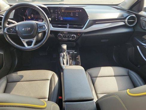 Used 2025 Chevrolet Trax ACTIV w/ Driver Confidence Package FWD image 12