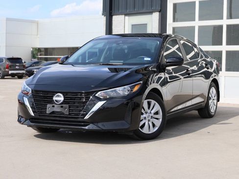 Used 2025 Nissan Sentra S FWD image 3