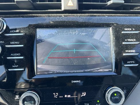 Used 2020 Toyota Camry SE image 11