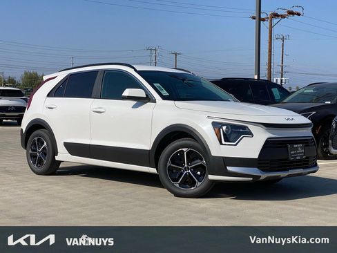 New 2026 Kia Niro LX FWD image 1