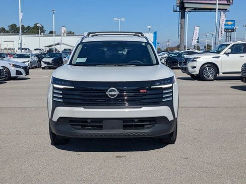 New 2026 Nissan Kicks SR FWD image 8