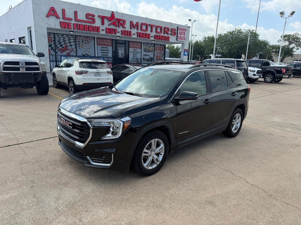 Used 2023 GMC Terrain SLE w/ Driver Convenience Package FWD image 3