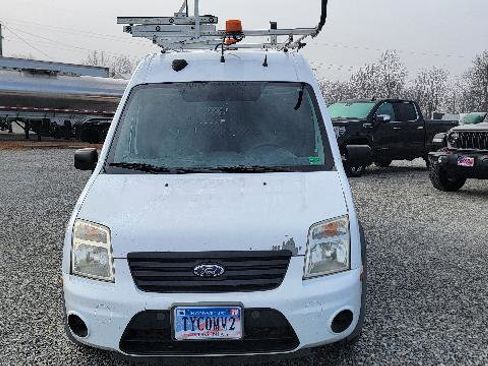 Used 2011 Ford Transit Connect XLT image 2