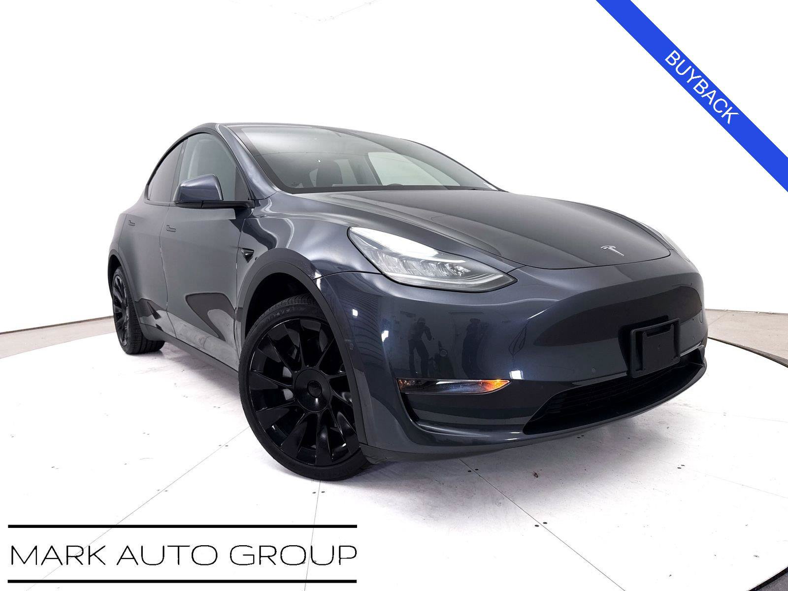 Used 2022 Tesla Model Y Long Range AWD/4WD image 1