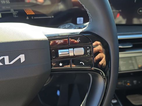 New 2026 Kia Sorento X-Line EX image 32