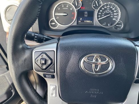 Used 2014 Toyota Tundra Limited image 25