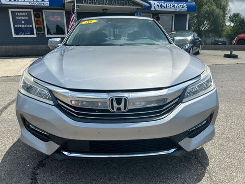 Used 2016 Honda Accord Touring image 6