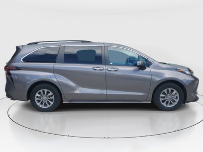 Used 2023 Toyota Sienna XLE