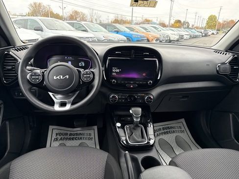 Used 2023 Kia Soul S image 39