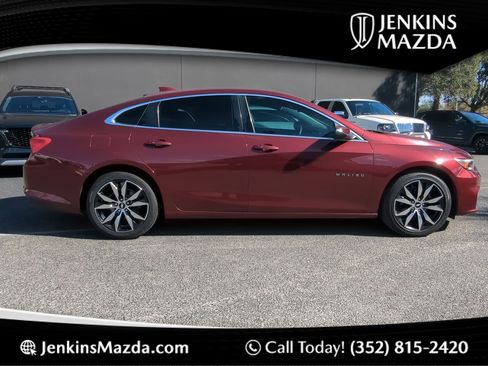 Used 2016 Chevrolet Malibu LT image 1