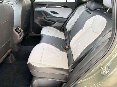New 2026 Volkswagen Tiguan SE R-Line FWD image 15