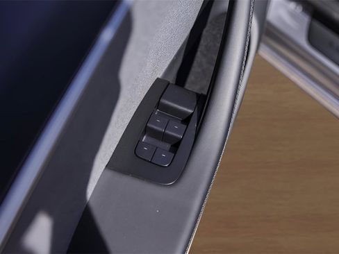 Used 2024 Tesla Model 3 Standard Range image 20