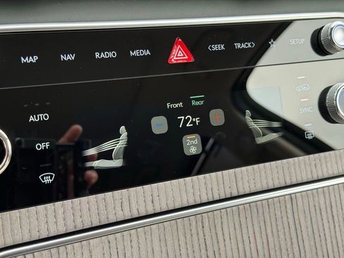 New 2026 Genesis GV80 2.5T Select image 37