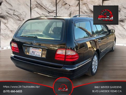 Used 2000 Mercedes-Benz E 320 Wagon image 5