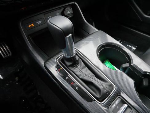 Certified 2025 Honda Civic Sport image 24