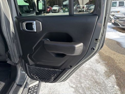 Used 2020 Jeep Wrangler Unlimited Sport image 31