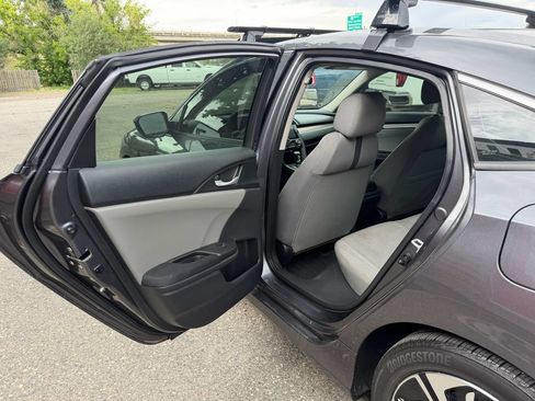 Used 2018 Honda Civic EX-T image 8
