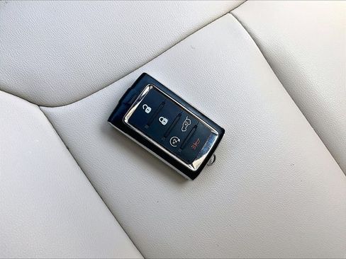 Used 2024 Jeep Grand Cherokee Limited 4xe AWD/4WD image 29