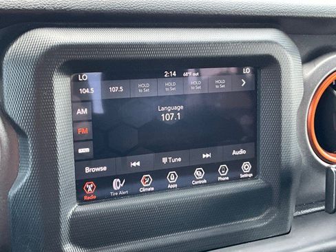 Used 2021 Jeep Gladiator Mojave w/ Trailer Tow Package AWD/4WD image 18