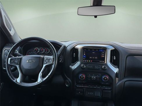 Used 2020 Chevrolet Silverado 1500 LT Trail Boss image 9