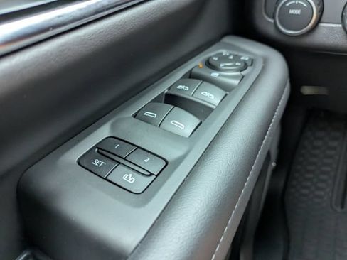 Used 2023 Chevrolet Tahoe Z71 AWD/4WD image 26