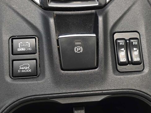 Used 2019 Subaru Crosstrek Hybrid w/ Moonroof Package w/Navigation AWD/4WD image 17