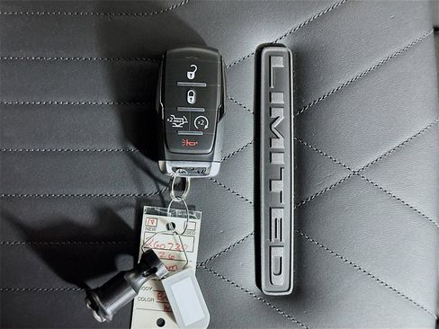 New 2026 RAM 2500 Limited w/ Towing Technology Group image 20