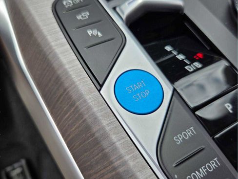 New 2026 BMW i4 eDrive40 RWD image 25