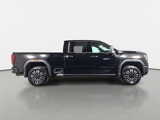 Used 2025 GMC Sierra 2500 Denali Ultimate AWD/4WD image 2