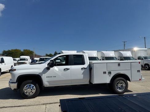 New 2025 Chevrolet Silverado 3500 W/T w/ WT Convenience Package image 3