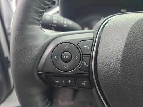 Used 2025 Toyota RAV4 Limited image 25