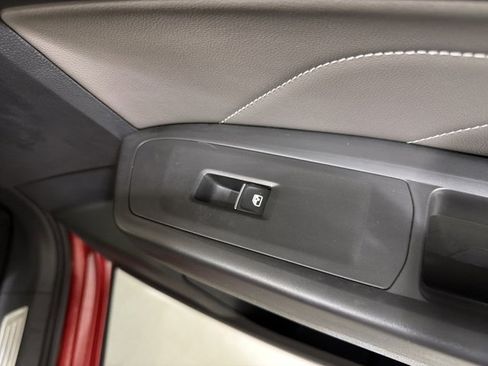 Certified 2023 Volkswagen Atlas SE FWD image 39