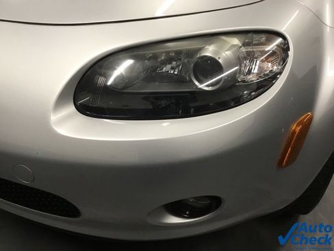 Used 2006 MAZDA MX-5 Miata Touring image 28