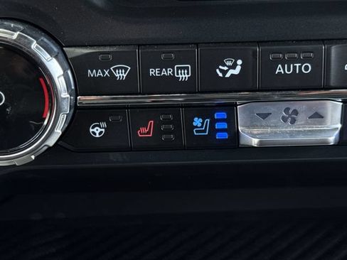 Used 2025 Ford F150 Raptor AWD/4WD image 22