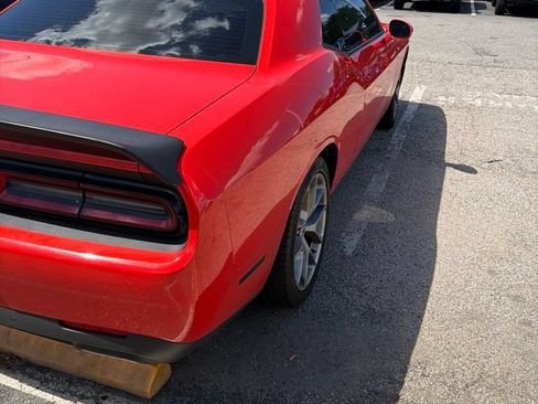 Used 2022 Dodge Challenger GT RWD image 3