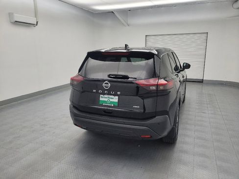 Used 2021 Nissan Rogue S AWD/4WD image 7