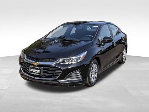 Used 2019 Chevrolet Cruze Sedan FWD image 12