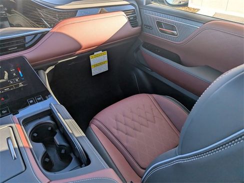 New 2026 INFINITI QX80 Autograph w/ Premium Cargo Package image 18