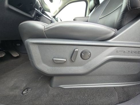 Used 2025 Ford Expedition Platinum AWD/4WD image 25