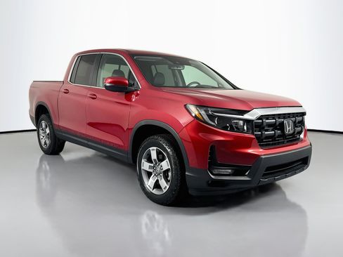 Certified 2024 Honda Ridgeline RTL image 3