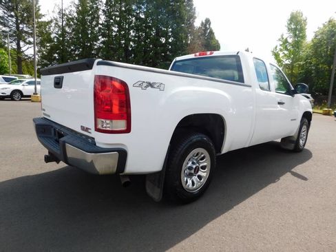Used 2011 GMC Sierra 1500 W/T image 2