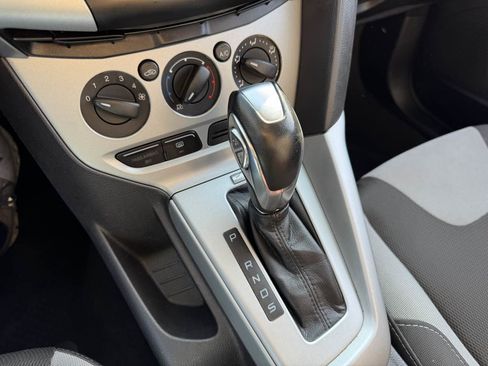 Used 2012 Ford Focus SE image 27